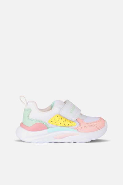 Vicco Deal Lightweight Girls' Preschool White Sports Shoes