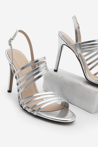 Marjin Dámské elastické sandály na pásku na podpatku Osvil Silver