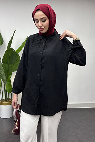 Tesettür Diyarı Cămașă cu croi clasic cu închidere cu nasturi drepte-negru