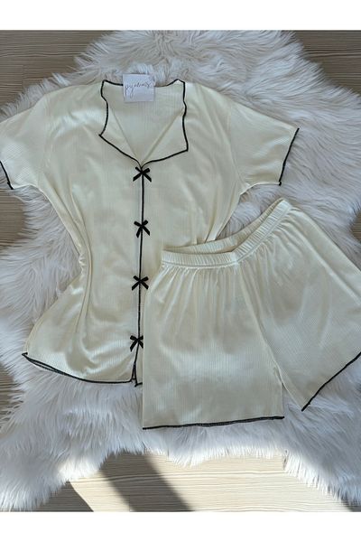 Pijamacs Σετ πιτζάμες Pegasus με λεπτομέρεια κρεμ φιόγκου και κοντομάνικο σορτς