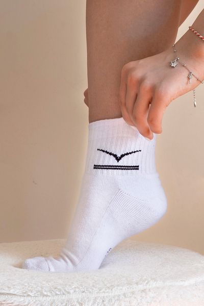 VEGTER Unisex Volleyball & Basketball & Football & Tennis Training Socket Socks – Elevate Comfort and Performance