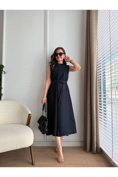 leyla sanat sanata yeni bir bakış açısı Leyla Sanat Sanata a New Perspective Blue Pleat Garnish Denim Dress