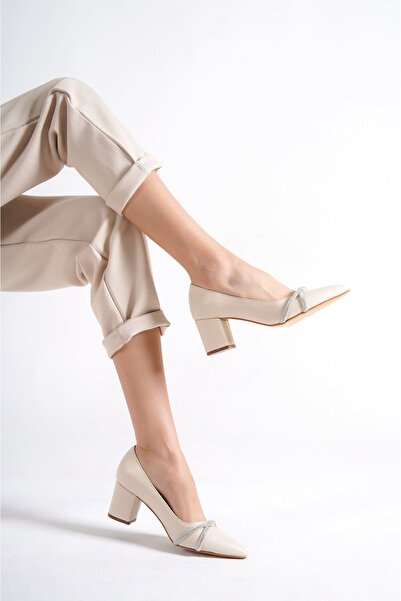 owwox club أليس؛ حذاء كلاسيكي بكعب مع تفاصيل حجرية، مقاوم للتآكل