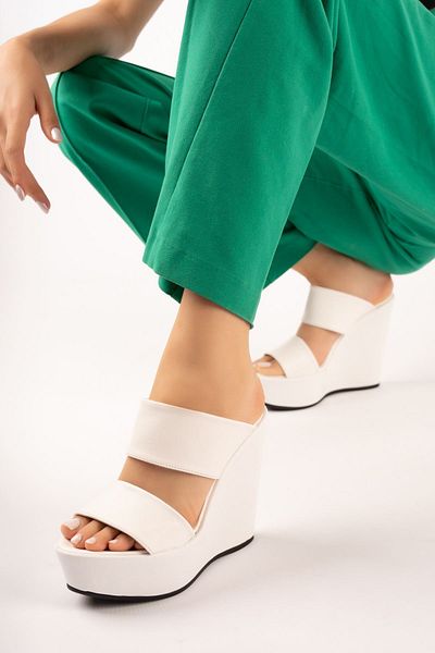 owwox club Victory; White, 12 cm Wedge Heeled Women's Slippers