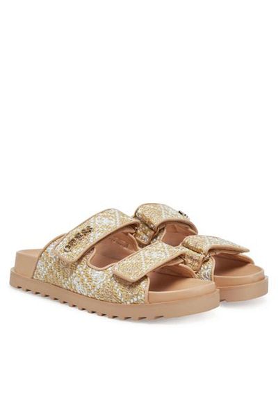 Guess فاديليز