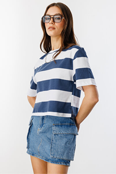 GENIUS STORE Базова футболка з коротким рукавом в смужку з облягаючим вирізом CROP-STRIPED