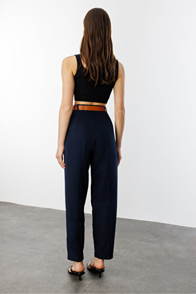 GENIUS STORE Pantaloni de damă cu picior îngust plisat cu centură din țesătură sezonieră CU CUREA-PANTALONI