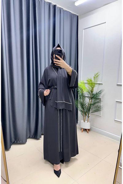 MODA Chain Stone Abaya