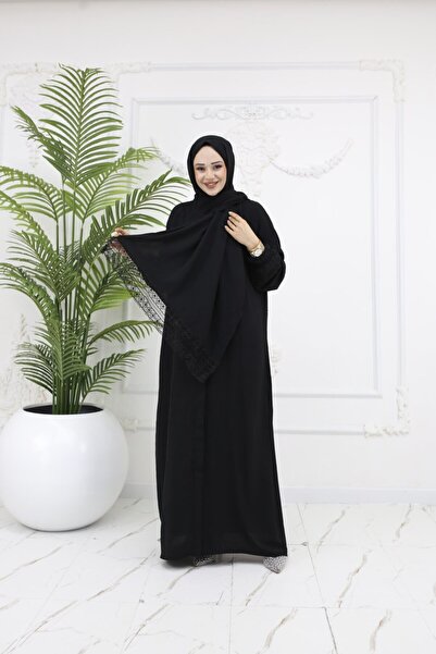 Elif Artar Namaz Feracesi Siyah