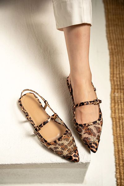 LamintaGlobal Salavor Leopard Mesh Leopard Patterned Buckle Women's Ballerinas