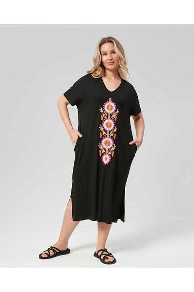 Şans Women's Plus Size Black V-Neck Embroidery Embroidered Short Sleeve Dress with Pockets