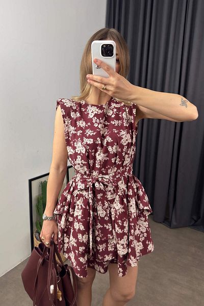 Sue Store Βουρτσισμένο φόρεμα με λουλούδια μπορντό εκρού με φύλλο