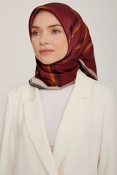 Armine Eșarfă de mătase Nostalgia Sura 8833DS Culoare uni Burgundy