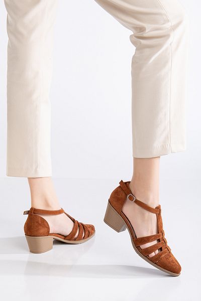 MS SUGAR SHOES Винтидж вдъхновени обувки на ток с катарами и сламена шарка от изкуствен велур