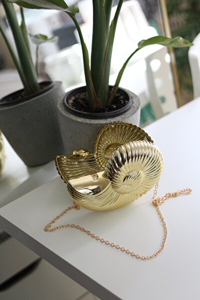 Moom Bag Women's Gold Mica Plated Seashell Evening Dress Bag