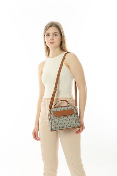 Baghashtag Δερμάτινη τσάντα μπεζ Business Style με 3 τσέπες