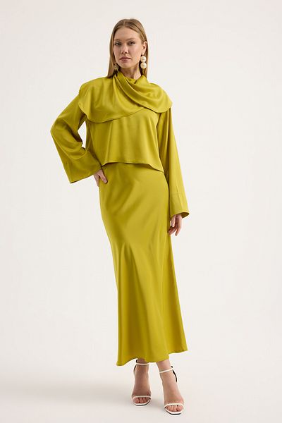 Birgül Bektaş Oil Green Flounce Satin Blouse