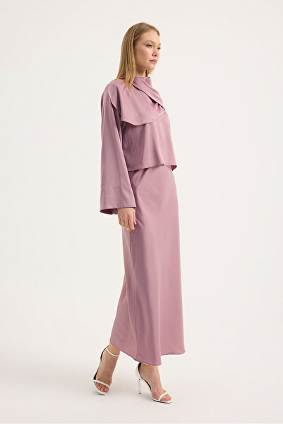 Birgül Bektaş Gül Kurusu Volanlı Saten Bluz