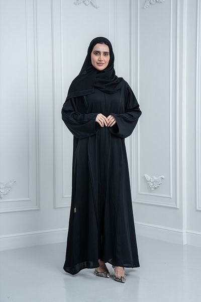 LAVİNİA عباية لافينيا النسائية ذات الطيات من لافينيا، لون أسود عملي