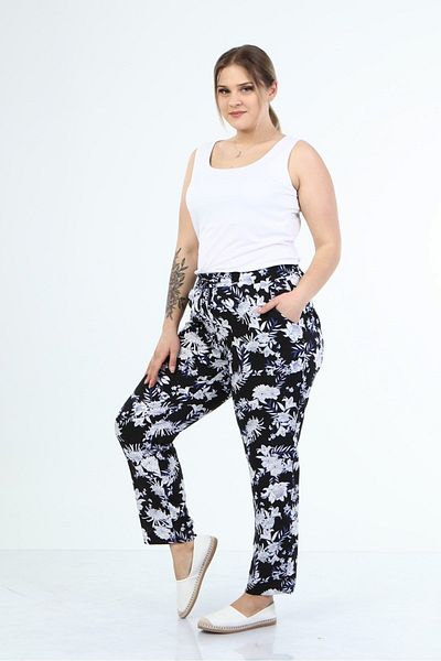 MYLİNE Pocketed Pants with Elastic Waistband