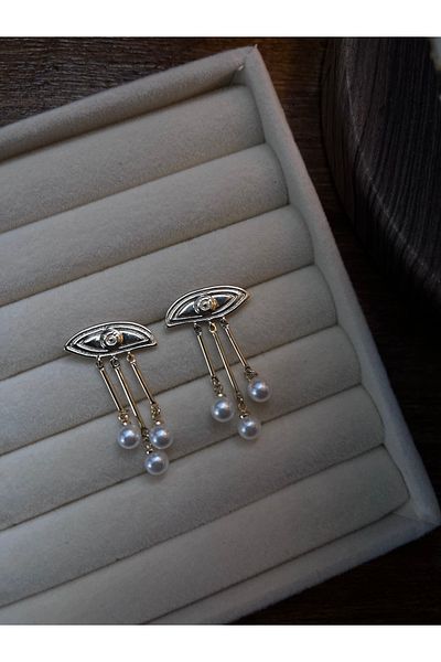 Miltonia Dangle Design - Eye Pearl and Steel Earrings
