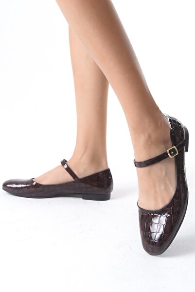 PAYZİN ''NUKHET'' حذاء باليه بمقدمة مستديرة ومغلق ونعل مسطح لتقويم العظام للموسم الجديد