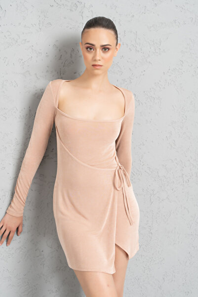 Kikiriki Kırmızı Kare Yaka Bağlamalı Elbise