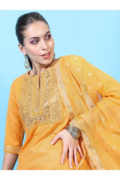 Vishudh By Styli Women Yellow Embroidered Kurta Set