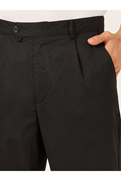 Styli Men Double Pleated Tapered Fit Trousers