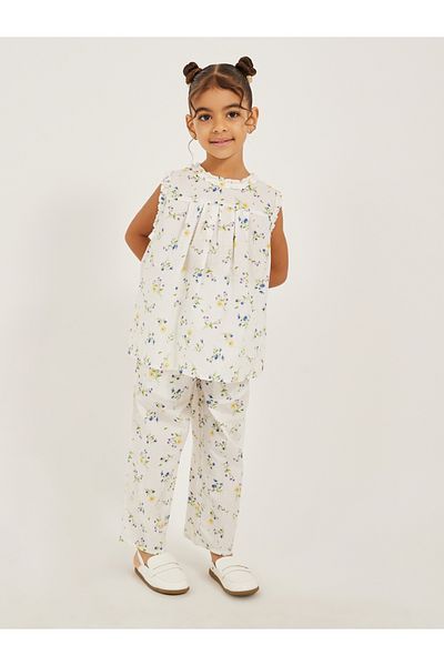 Styli Floral Printed Flat Front Pants