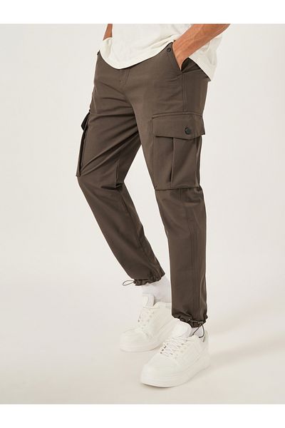 Fort Collins By Styli Men Brown Solid Cargo Pants with Drawstring Hem