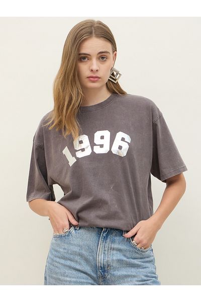 Styli Acid Washed 1998 Foil Slogan Print Oversized T-Shirt