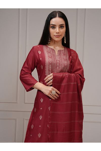 Vishudh By Styli طقم كورتا نسائي من الفيسكوز المطبوع باللون الأحمر
