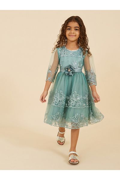 Styli Lace Insert Flower Corsage Round Neck Dress