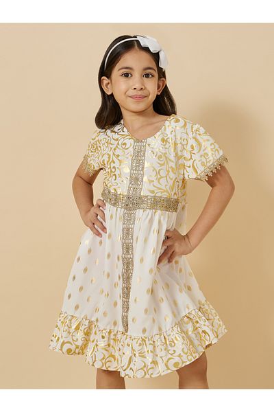 Styli Foil Print Round Neck Ruffled Hem Dress