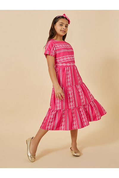 Styli All-Over Print Round Neck Ruffled Hem Dress