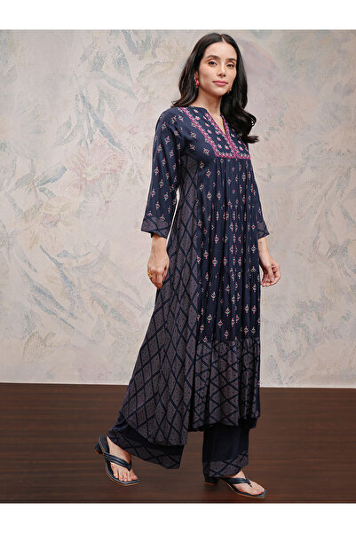 Vishudh By Styli Women Blue Printed Viscose Kurta with Palazzo Pants