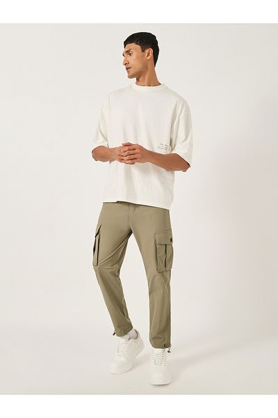 Fort Collins By Styli Men Brown Solid Cargo Pants with Drawstring Hem