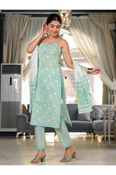 Vishudh By Styli Women Blue Floral Printed Cotton Kurta Set