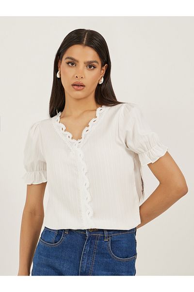 Styli White Solid Lace Trim Blouse