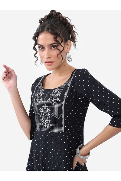 Vishudh By Styli Floral Embroidered A-Line Kurta
