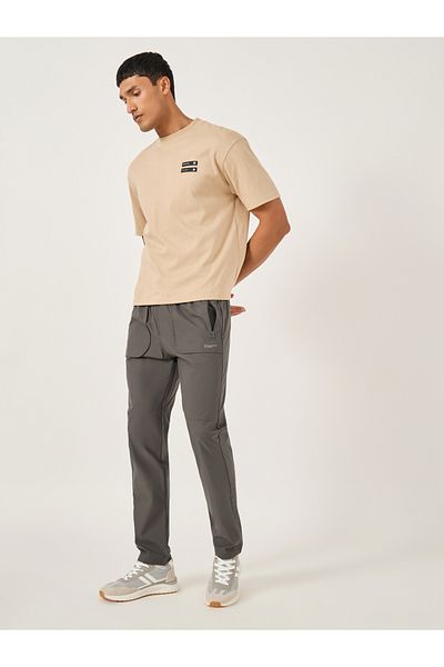 Fort Collins By Styli Men Solid Drawstring Waist Regular Fit Pants