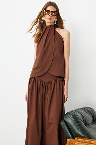 pieces of melon Kahverengi Pili Detaylı Halter Yaka Bluz