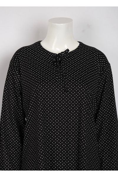 MUSTÜN Lace-up Collar Blouse