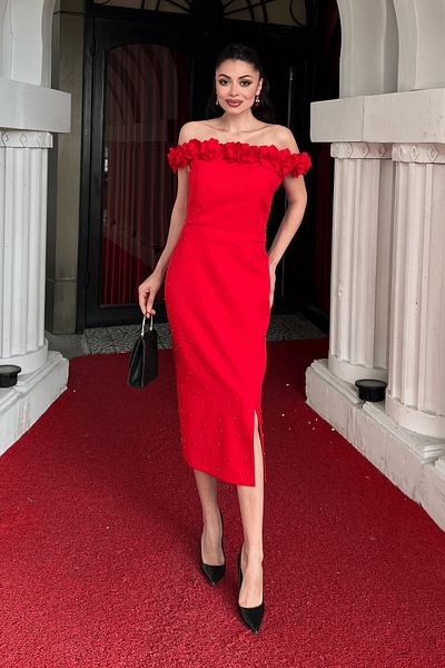 giyimmasalı Atlas Fabric Floral Pearl Detailed Pencil Dress - Red