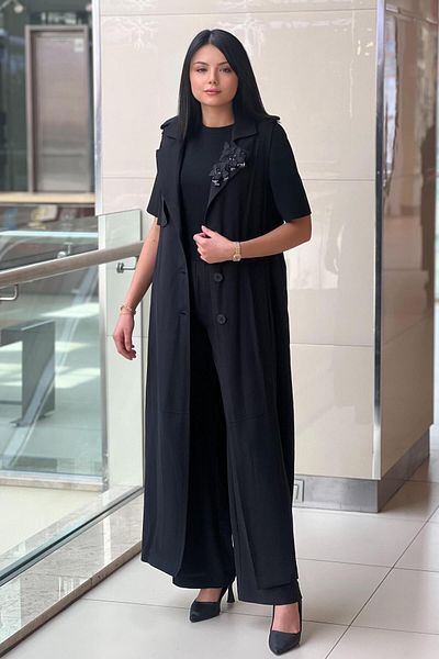 Nurcan Çetin Double Breasted Collar Embroidered Trench Vest