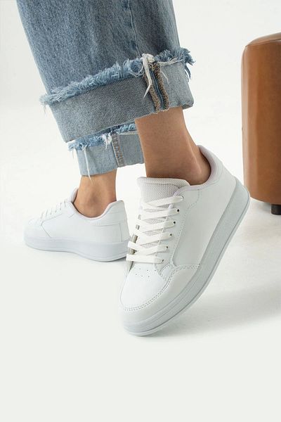 FUES Sneaker Sports Shoes
