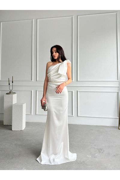 Serica Moda White One Shoulder Bow Detailed Belted Evening Dress
