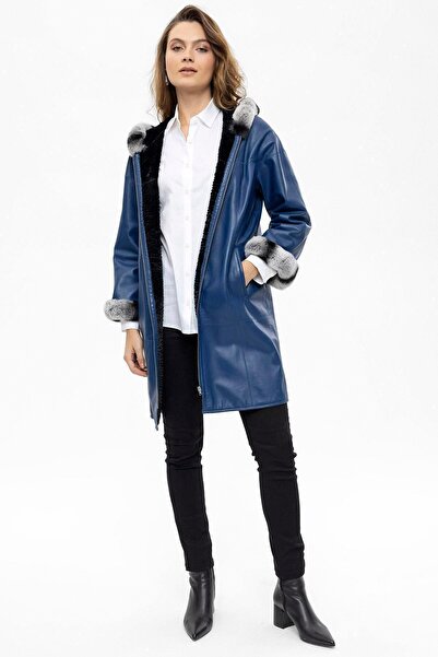 Deriderim Mavi Hillary Geniş Kesim İçi Kumaş Çift taraflı Kapüşon ve Kol ağzı Kürklü Kadın Hakiki Deri Kaban