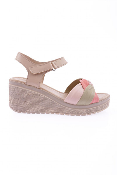 DGN 3024 Women's Wedge Sole Cross Strap Sandals